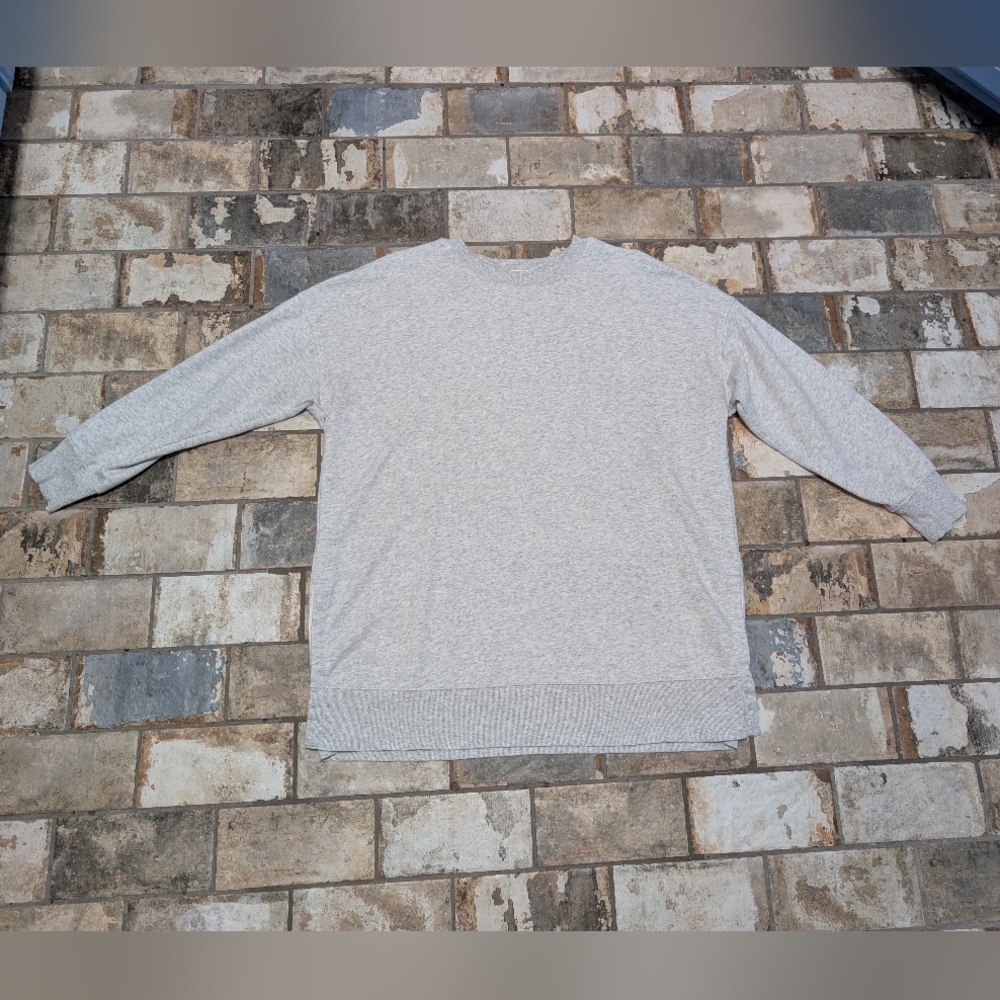 Old Navy Women's Large Grey Heather Crewneck Sweatshirt Pullover